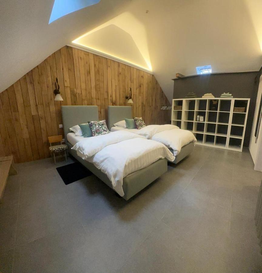 Bed & Bets! Villa Geetbets ภายนอก รูปภาพ