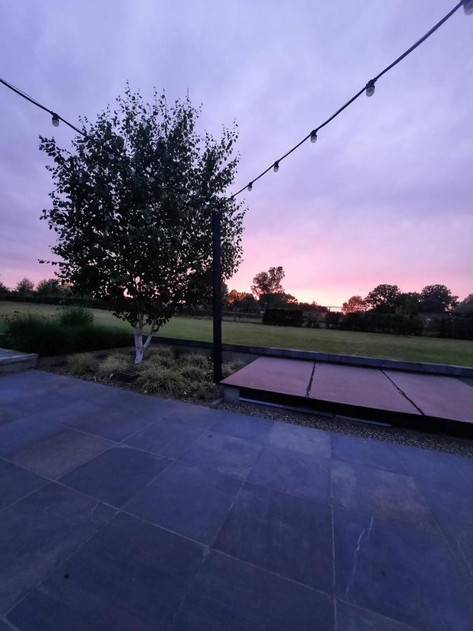Bed & Bets! Villa Geetbets ภายนอก รูปภาพ